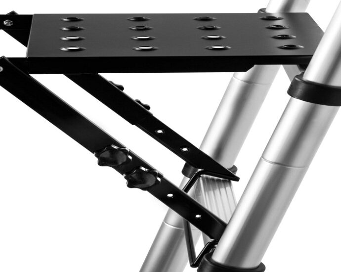 Heavy duty platform ladders